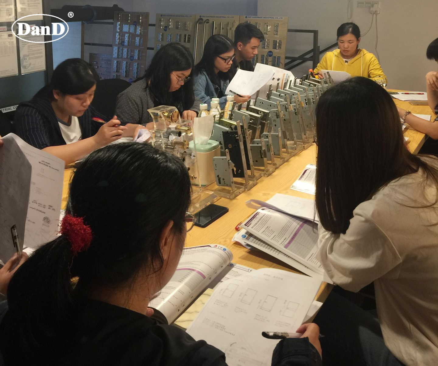 合格的D&D团队如何帮助客户找到正确的解决方案D和D硬件