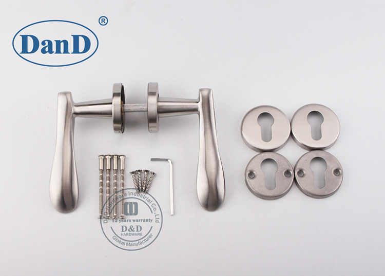 浴室杠杆-D和D硬件